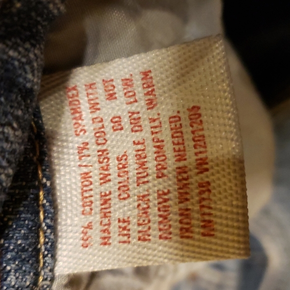 Mossimo Cuffed Crop Jean 26W - Picture 6 of 11